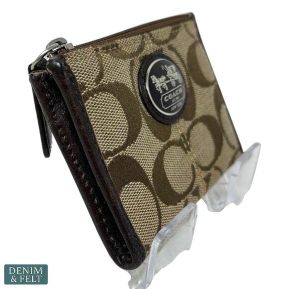 Coach Signature Canvas Zip Coin Pouch with Pink Lining & Key Ring Chain - Picture 5 of 12